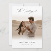 白エレガント黒スクリプトオーバーレイ結婚写真 招待状 (正面)