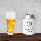 白エレガント黒モノグラムリース 缶クーラー