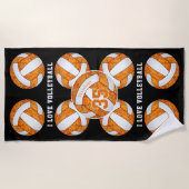 白オレンジチームカラー私はバレーボールが大好きガーリー ビーチタオル (正面)