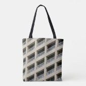 白コンクリート建物（昼間） トートバッグ (裏面)