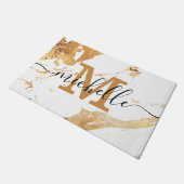 白スタイリッシュ金ゴールド大理石シックモノグラム ドアマット (アングル)