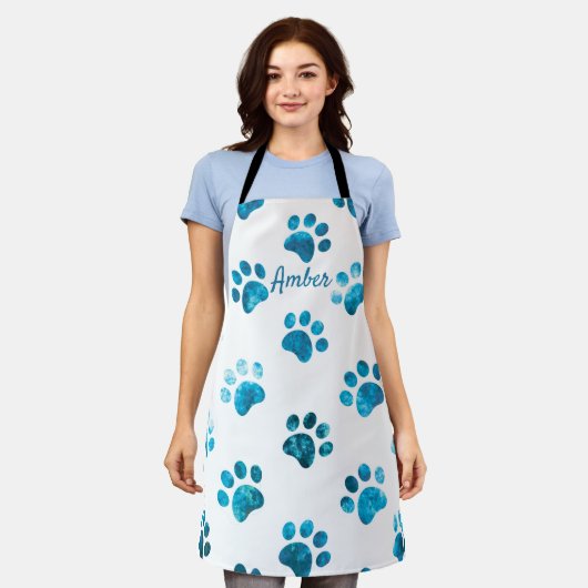 白ターコイズテクスチャ足の印パーソナライズされた刷 エプロン (着用した状態)