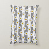 白デイジーオングレーと白ストライプ色 アクセントクッション (裏面(縦))