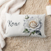 白バラとバラの芽、シルバー離れ ランバークッション (ブランケット)