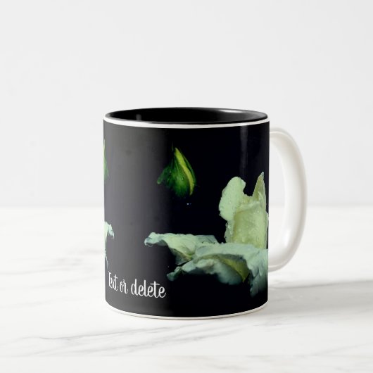 白バラの芽の雨パーソナライズされた滴 ツートーンマグカップ (正面右)