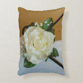 白バラ アクセントクッション (正面(垂直))
