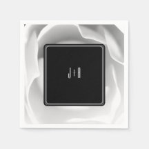 白バラ | エレガントフローラデザインオンブラック