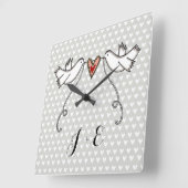 白パーソナライズされたいハト結婚の贈り物アクリルスクア スクエア壁時計 (傾斜)