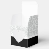 白パーソナライズされたと黒のダマスクハートボックス フェイバーボックス (オープン)