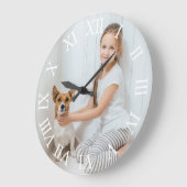 白パーソナライズされたローマ数字 ラージ壁時計 (傾斜)