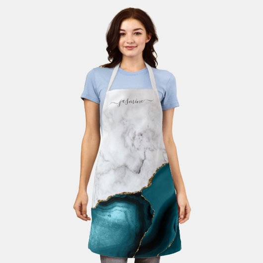 白パーソナライズされた大理石ティール(緑がかった色)ブルー金ゴールドアゲート エプロン (着用した状態)