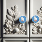 白パーソナライズされた猫かわいらしが枕に座る セラミックノブ