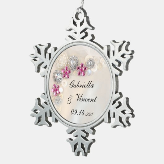 白フェイク真珠とピンクダイヤモンドボタ結婚ン スノーフレークピューターオーナメント (右)