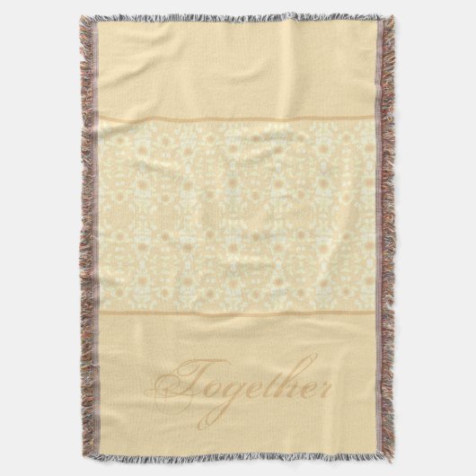 白フローラアクセント付きデザイナー スローブランケット (正面縦)