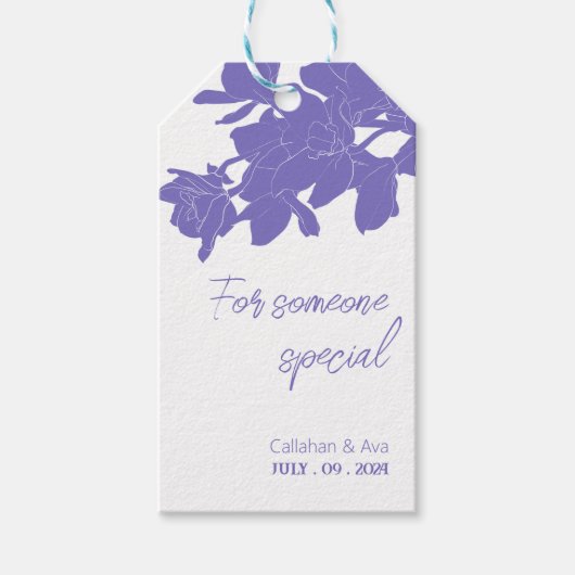 白フローラ紫デザインパーソナライズされた文字 ギフトタグ (正面)