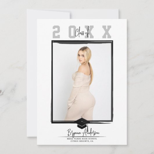 白ミニマルトレンディー卒業写真(任意の色) 招待状 (正面)