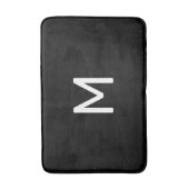 白ミニマルモノグラムオンブラック バスマット (正面縦)