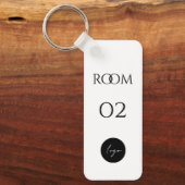 白ミニマル黒のエレガント部屋番号 キーホルダー (正面)