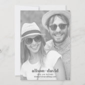 白モダンいアーチとフォトブラック結婚ズ セーブザデート (裏面)