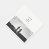 白モダンと黒のスクリプトカップルの写真結婚 スタンダードランチョンナプキン (角)