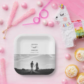 白モダンと黒のスクリプトカップルの写真結婚 ペーパープレート (パーティー)