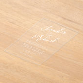 白モダン手文字のスクリプ結婚ト アクリル招待状 (レイダウン)