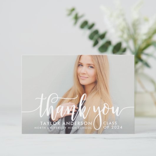 白モダン文字の卒業写真 サンキューカード (スタンド正面)