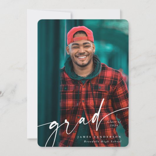 白モダン文字オーバーレイ2枚の写真卒業 案内状 (正面)