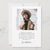 白モダン金ゴールドアーチ卒業 招待状 (裏面)