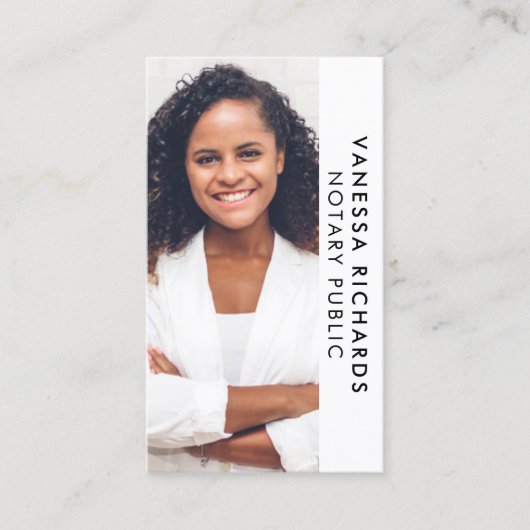 白モダン黒の公証人縦写真QRコード 名刺 (正面)