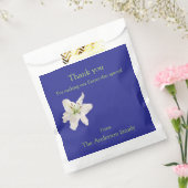 白ユリの花水色サンキュー フェイバーバッグ (封をした状態)