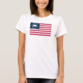 白人のバッファローの米国旗の女性のワイシャツ Tシャツ (正面)