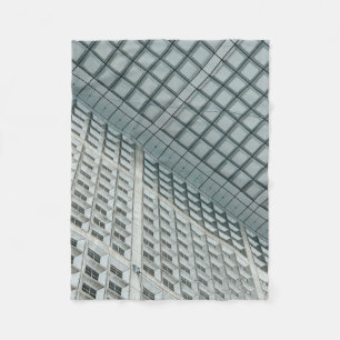 白人高層商業建物 フリースブランケット