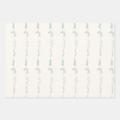 白地にグレーとターコイズブルーの花の落書き。 ラッピングペーパーシート (正面2)