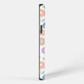 白地にパステルカラーのもふもふ花リピートパターン iPhoneケース (右側面)