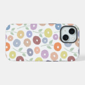 白地にパステルカラーのもふもふ花リピートパターン iPhone 15ケース (裏面横)