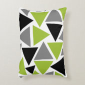 白地にランダムな三角 Lime Green Gray Black アクセントクッション (正面(垂直))