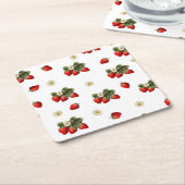 白地に花の咲くイチゴの紙コースター スクエアペーパーコースター (アングル)