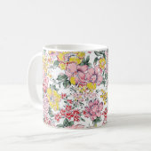 白地に花模様を施す コーヒーマグカップ (正面左)