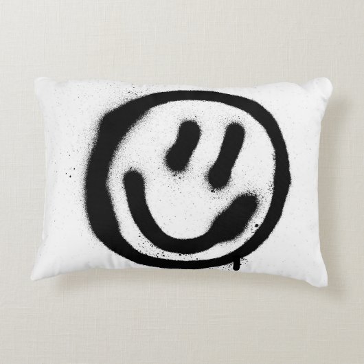 白地に黒い落書きの笑顔顔の絵文字 アクセントクッション (裏面)