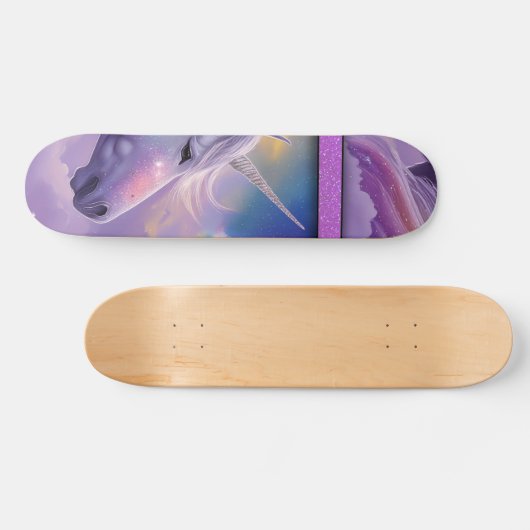 白威厳のある一角獣ファンタジー紫の夢のような空 スケートボード (横)