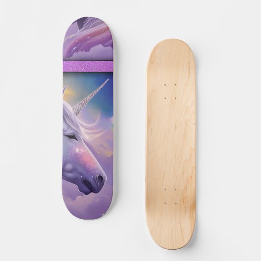 白威厳のある一角獣ファンタジー紫の夢のような空 スケートボード (正面)