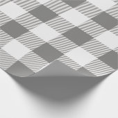 白灰色のバッファローのプレイド ラッピングペーパー (角)