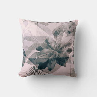 白灰色のフローラ絵を描壁及び扉 クッション