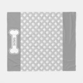 白灰色の犬の足と名前の骨 フリースブランケット (正面(横))