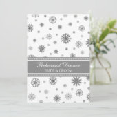 白灰色の雪の冬のリハーサルディナーパーティー 招待状 (スタンド正面)