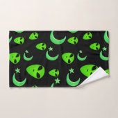 白熱［赤熱］光を放つエイリアン、三日月と黒の星 バスタオルセット (ハンドタオル)