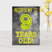 白熱［赤熱］光を放つ不気味Aura Look "9歳！" +名前 カード (黄色い花)