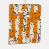 白猫と生姜の猫が緑の目を青く描く セラミックオーナメント (右)