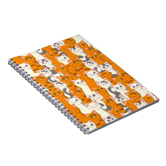 白猫と生姜の猫が緑の目を青く描く ノートブック (右側)